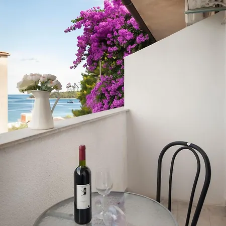 公寓式酒店 Luna Tsuki Two 3*