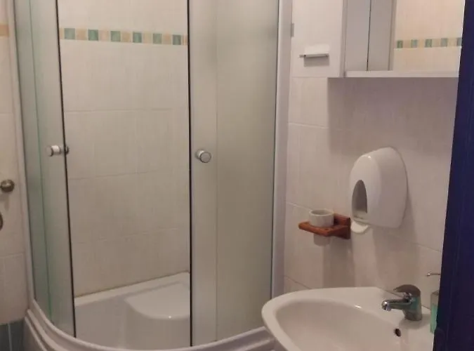 Ξενοδοχείο με διαμερίσματα Luna Tsuki Two Ρόβινι