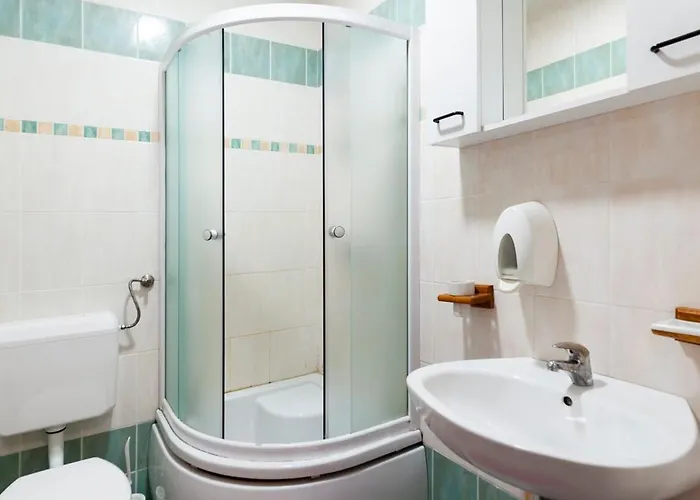 Luna Tsuki Two Ρόβινι